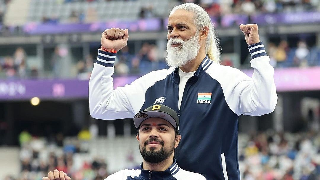 Instagram/@soorma__saab : Club throw silver medallist at the Paris Paralympics Pranav Soorma and his father Sanjeev.